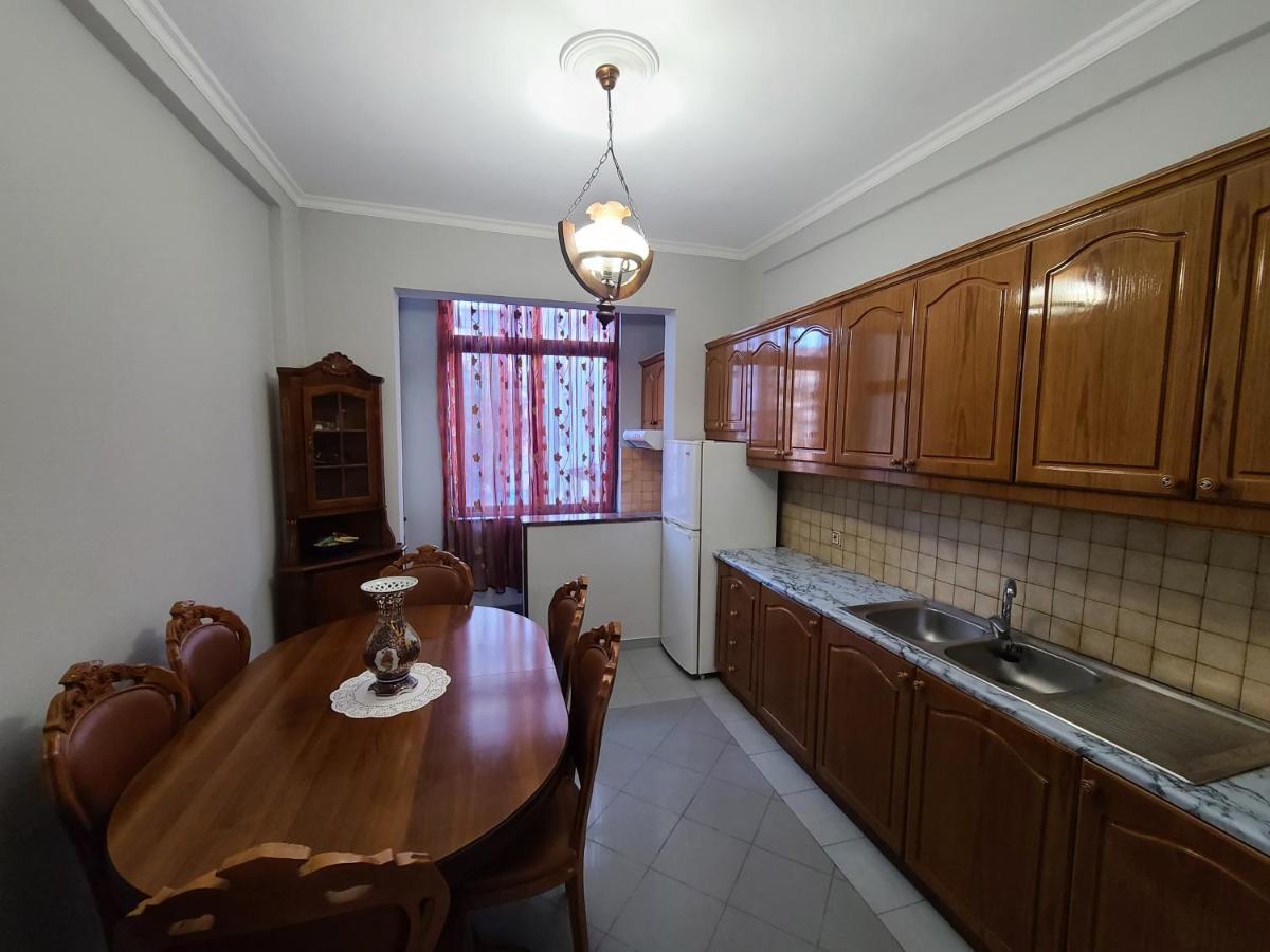 Heart Of Tirana Apartment Luaran gambar